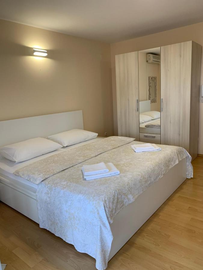 Apartments Villa Ohana Kaštela Exteriör bild