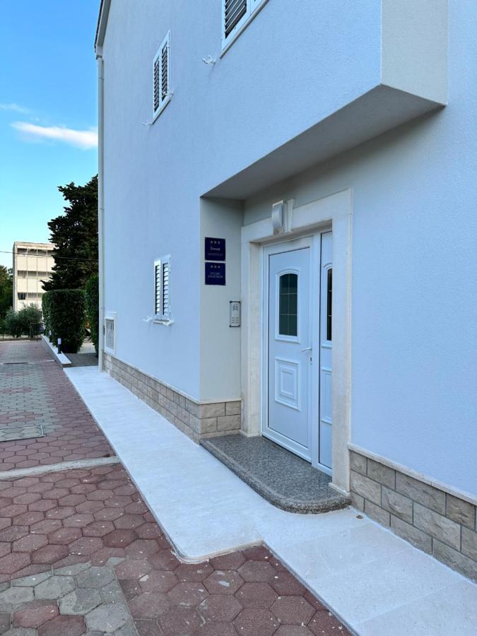 Apartments Villa Ohana Kaštela Exteriör bild