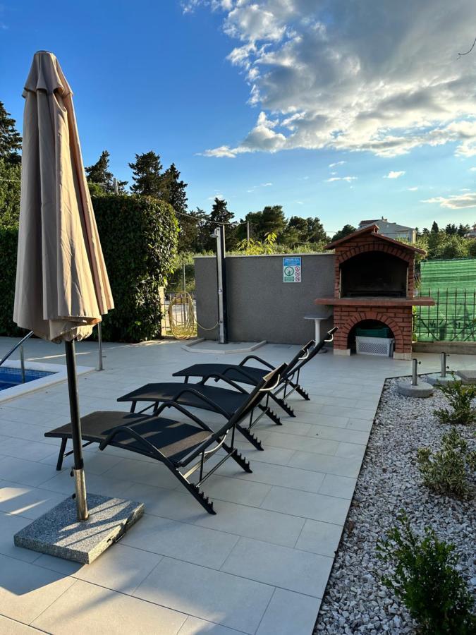 Apartments Villa Ohana Kaštela Exteriör bild