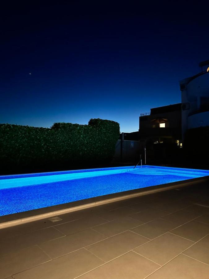 Apartments Villa Ohana Kaštela Exteriör bild