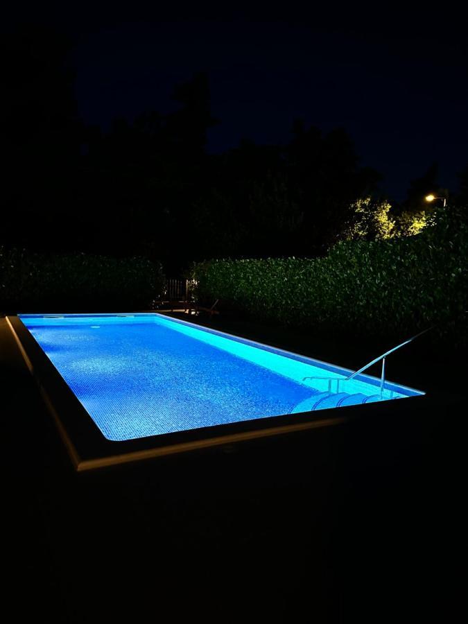 Apartments Villa Ohana Kaštela Exteriör bild